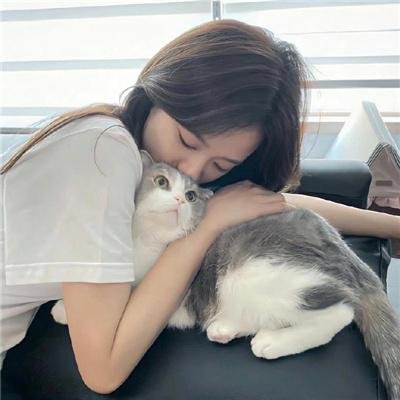 疯狗与格拉瑞小姐